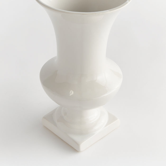 ANTOINETTE FOOTED VASE MEDIUM
