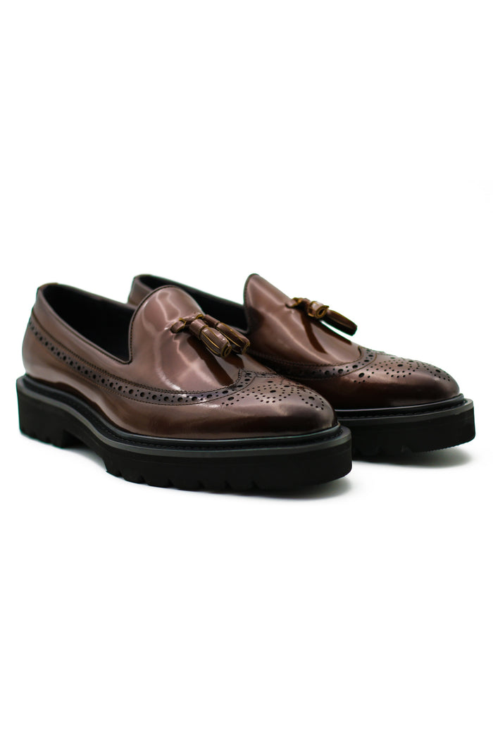 BROWN GLOSS POLISHED LEATHER TASSEL LOAFERS