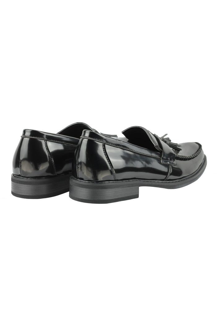 FAUX LEATHER TASSEL LOAFERS IN BLACK