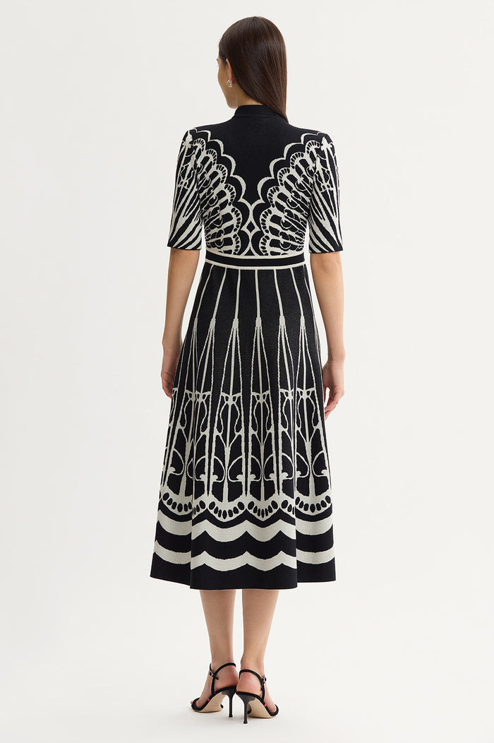 Petite Fit-N-Flare Feminine Soft Knit Maxi Dress, Black/Ivory | Ming Wang
