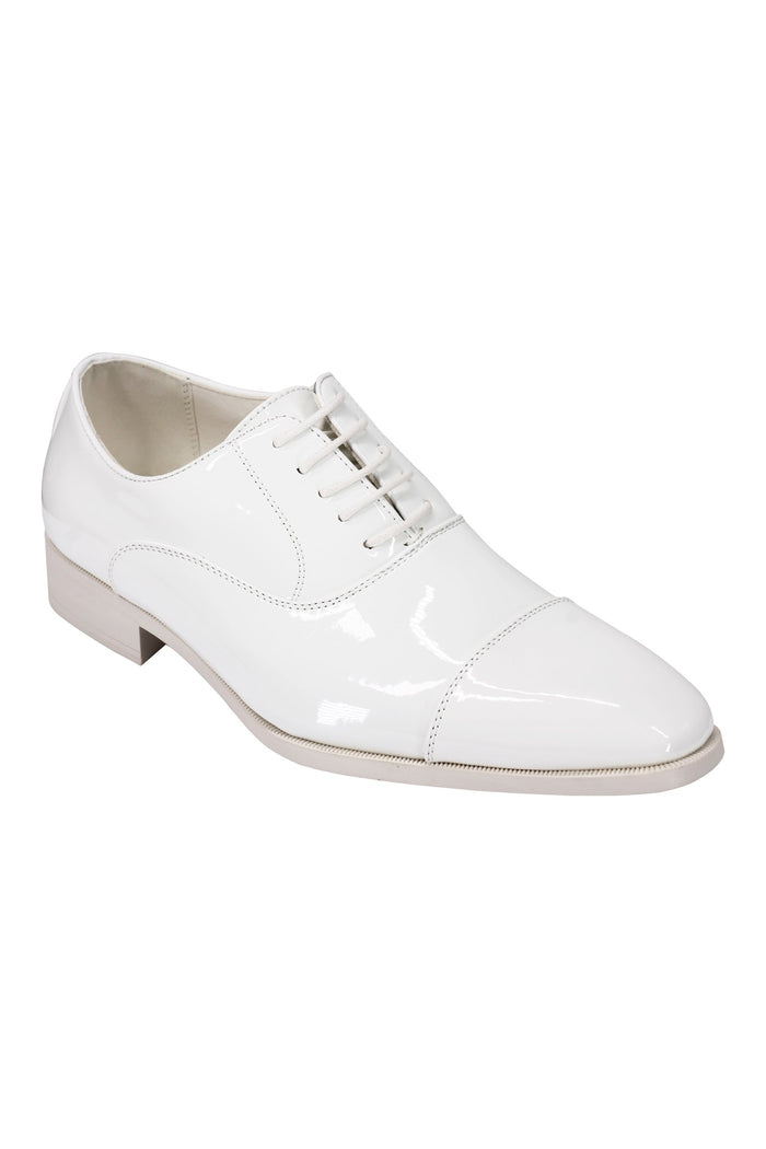 WHITE OXFORD LACEUP SHOES