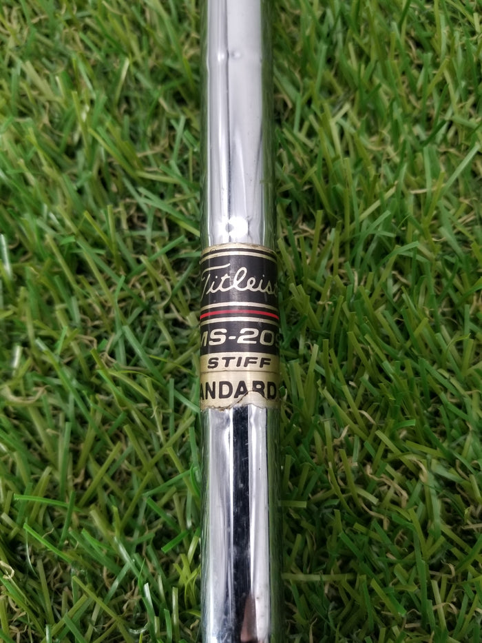 1993 TITLEIST DCI BLACK 4 IRON STIFF TITLEIST MS-209 39" FAIR