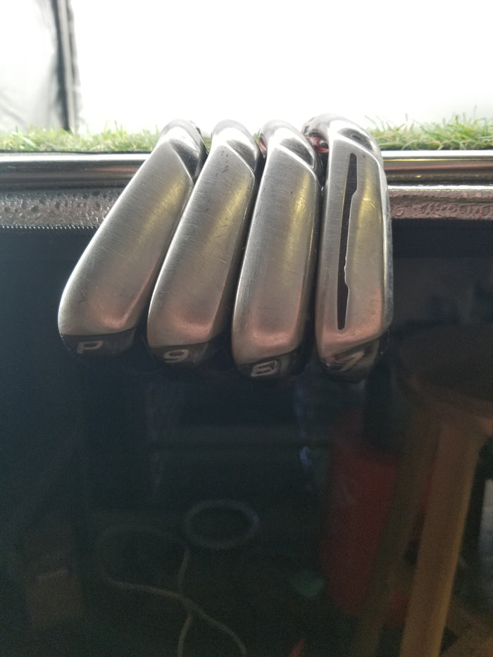 2016 TAYLORMADE M2 IRON SET 7I-PW REGULAR REAX RED 65 GOOD