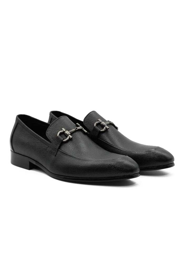 BLACK LEATHER SNAFLE BIT BUCKLE LOAFERS