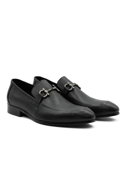 BLACK LEATHER SNAFLE BIT BUCKLE LOAFERS