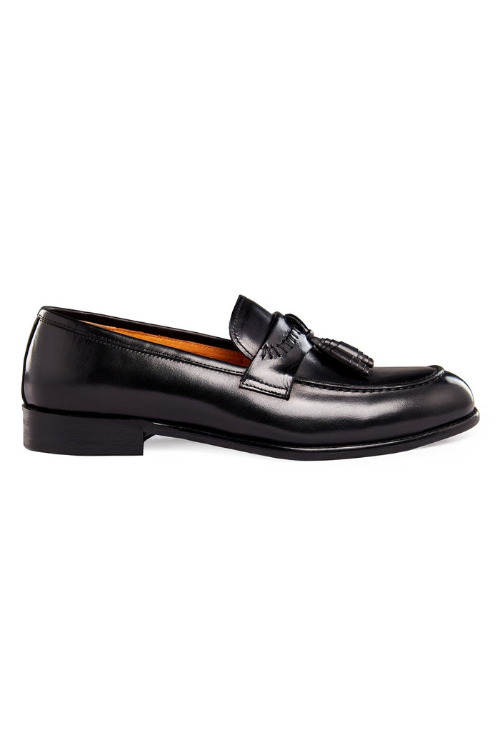BLACK LEATHER TASSEL LOAFERS
