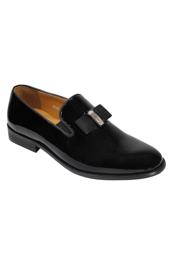 BLACK PATENT LEATHER LOAFERS WITH BOW