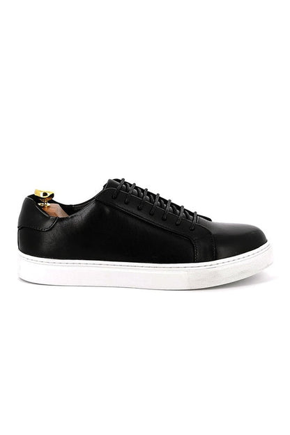 BLACK LEATHER TRAINERS