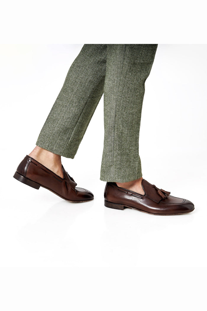 BROWN ITALIAN LEATHER COLLAPSIBLE KILTIE TASSEL LOAFER