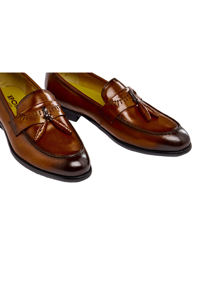 BROWN LEATHER TASSEL LOAFERS