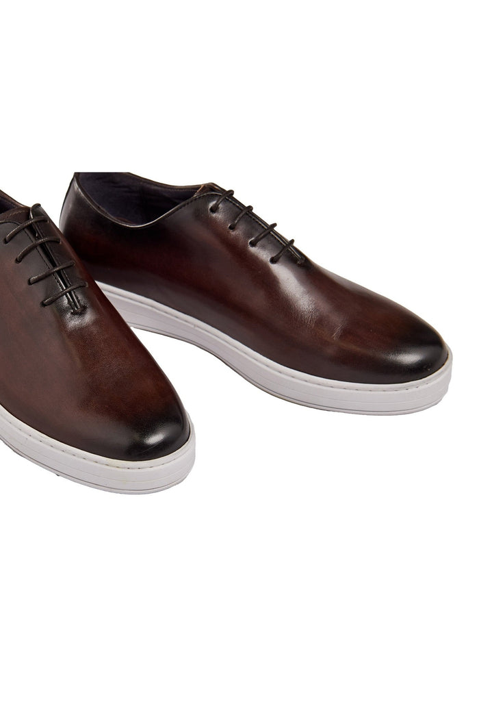 CASUAL LEATHER SNEAKERS IN BROWN