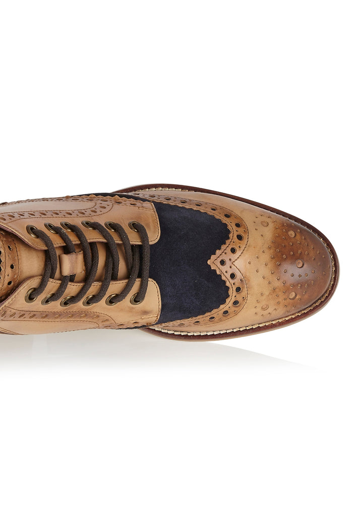 DERBY BROGUE BOOTS IN TAN NAVY SUEDE