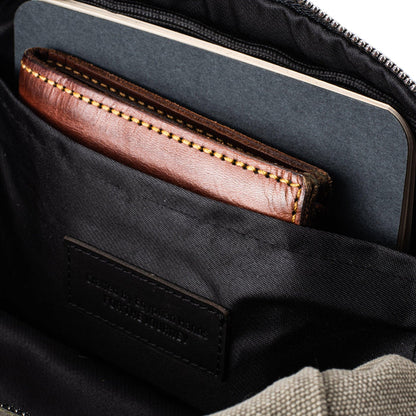 Dopp Kit Leather & Canvas lightweight handbag | Olive Grey & Black - Spiš.