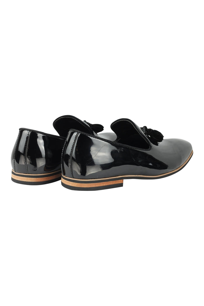 FAUX LEATHER SHINY SLIP ON BLACK SHOES