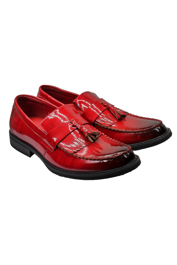 FAUX LEATHER TASSEL LOAFERS IN RED