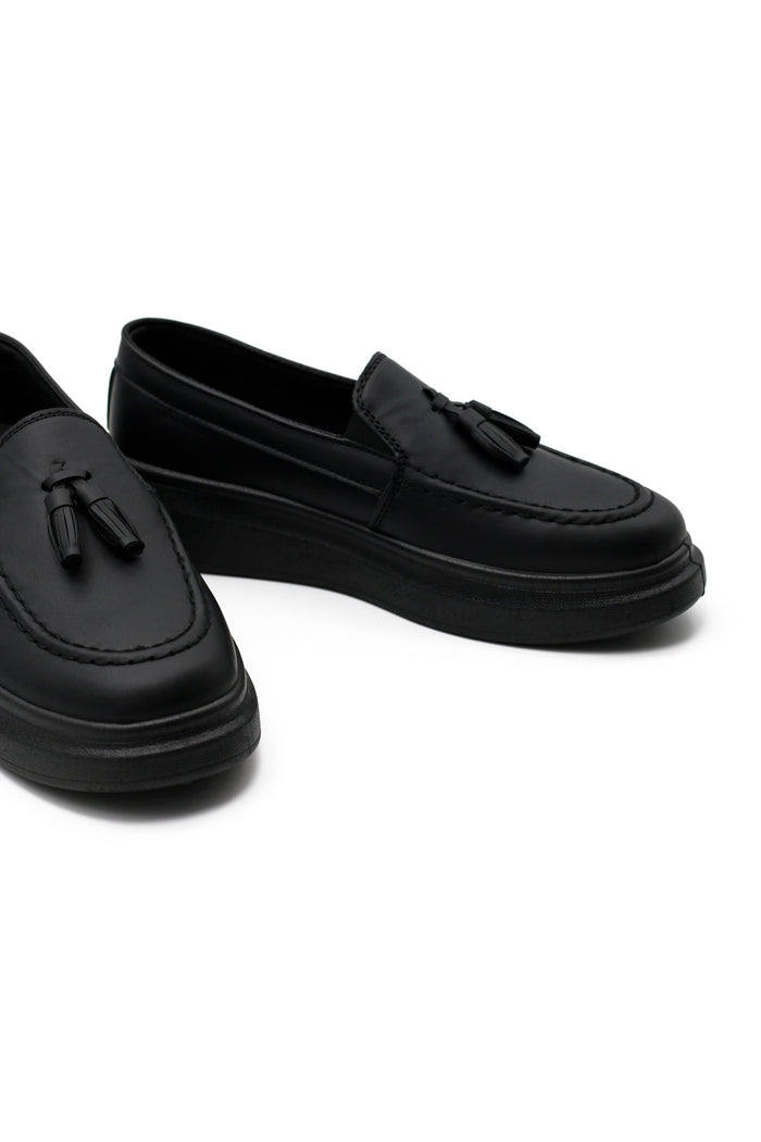 FAUX LEATHER TASSEL SNEAKERS