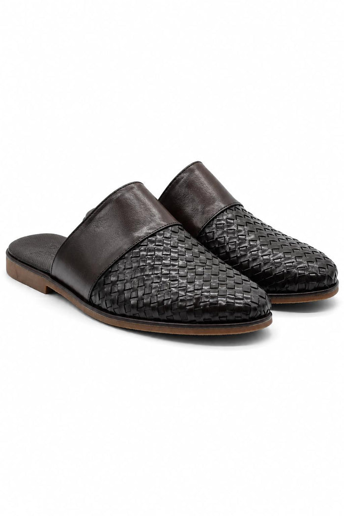 FINO Men’s Coffee Brown Woven Leather Mule Slippers