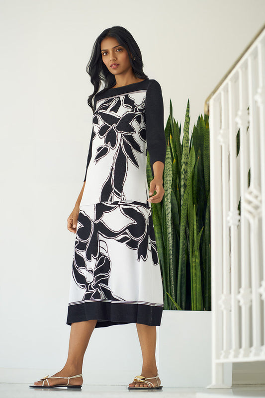 Floral Jacquard Soft Knit Tunic, Black/White | Ming Wang
