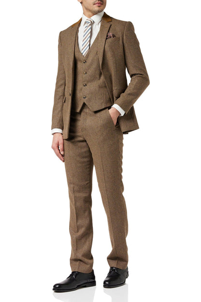 HERRINGBONE TWEED SUIT IN TAN