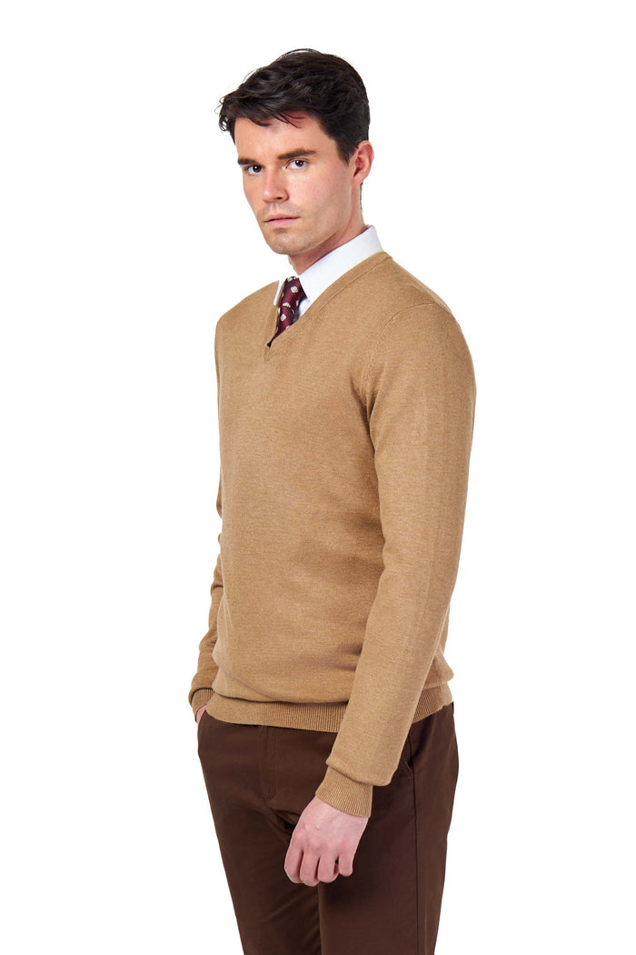 MEN’S COTTON V-NECK CAMEL FINE KNIT LIGHTWEIGHT