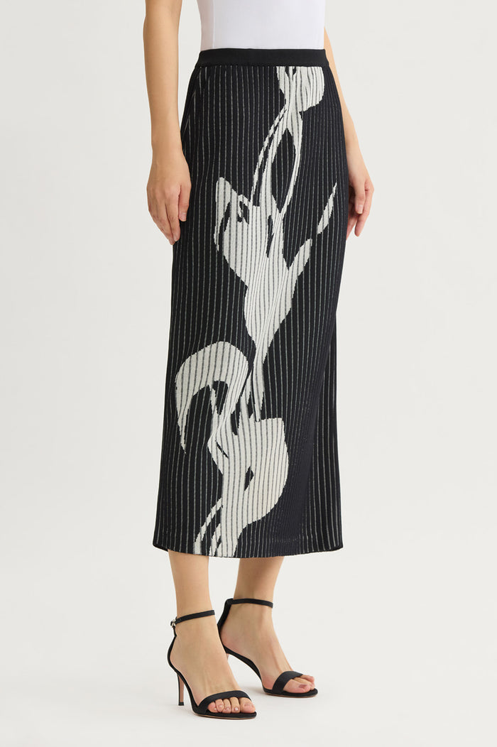 Petite Straight Floral Soft Ribbed Knit Maxi Skirt, Black/Ivory | Ming Wang