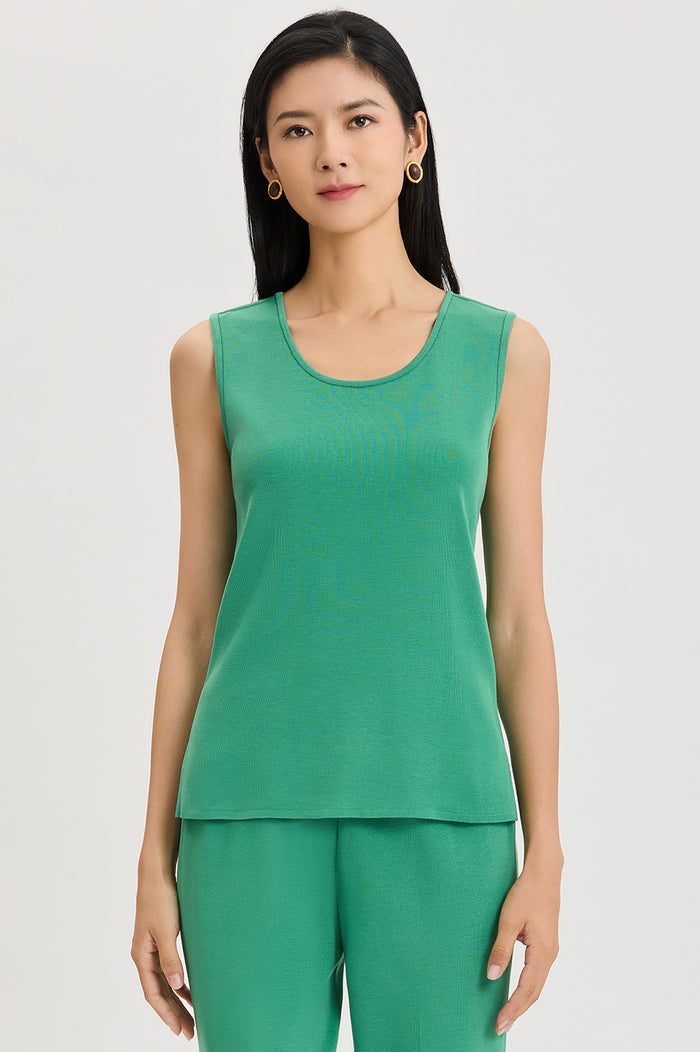 Plus Size Mid-Length Scoop Neck Knit Tank, Kelly Green, Kelly Green | Ming Wang