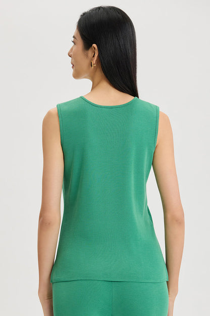 Plus Size Mid-Length Scoop Neck Knit Tank, Kelly Green, Kelly Green | Ming Wang