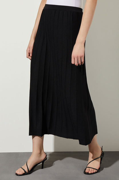 Plus Size Pleated Soft Knit Maxi Skirt | Ming Wang