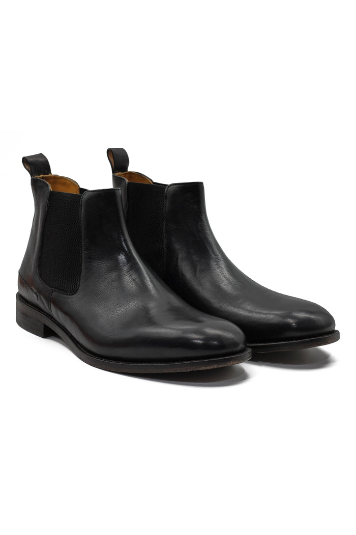 POLISHED BLACK ITALIAN LEATHER CHELSEA BOOTS