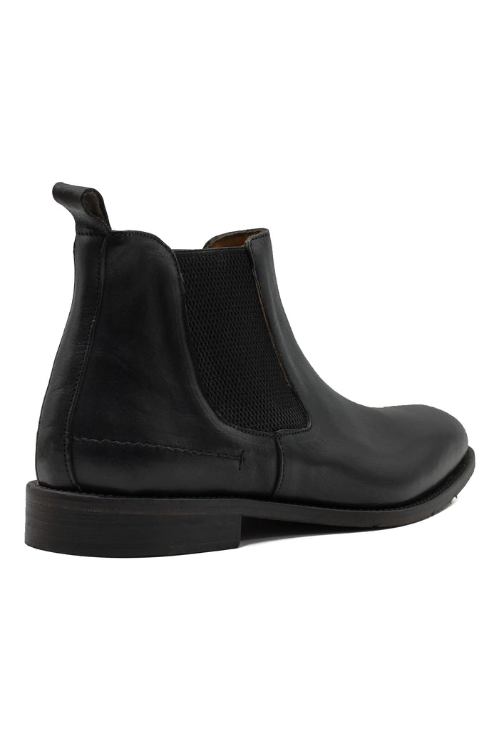 POLISHED BLACK ITALIAN LEATHER CHELSEA BOOTS