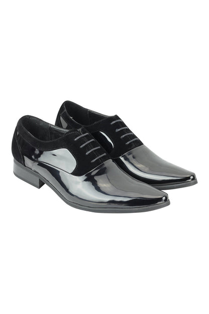 SHINY FAUX LEATHER FORMAL LACE UP SHOES IN BLACK
