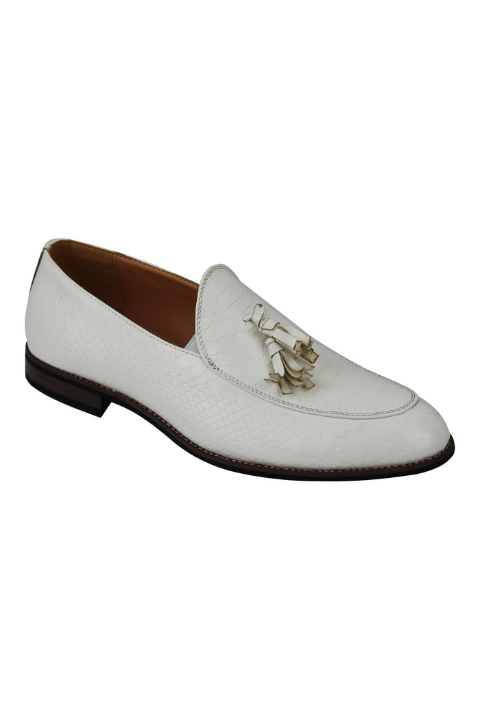 White / 6 UK / 40 EU