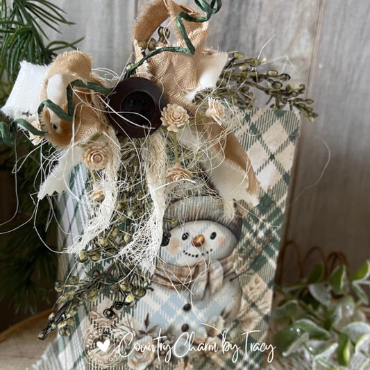 Snow Buddies Winter Shelf Sitter / Gift Box