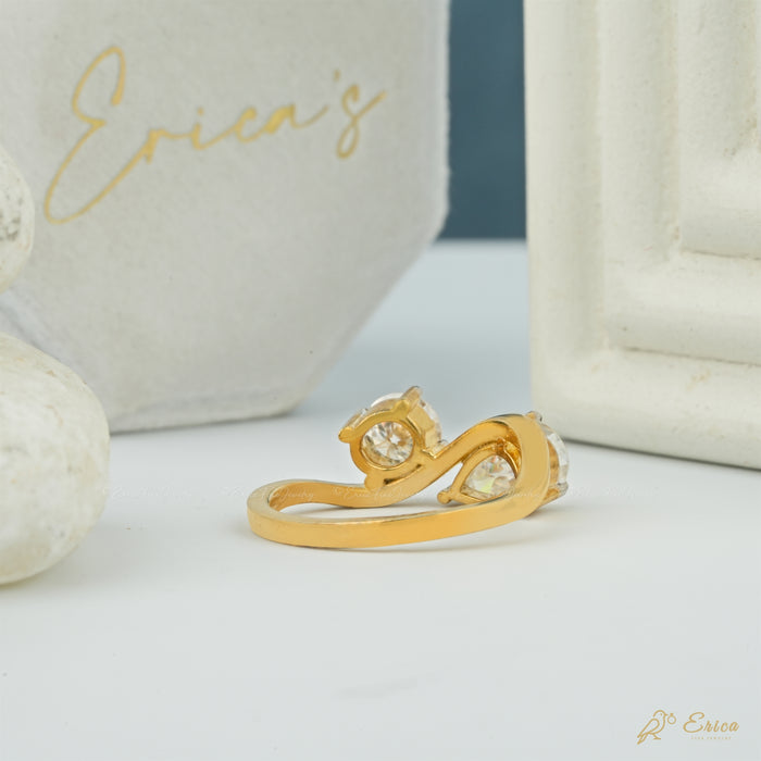 The Amour - Pear & Round Lab Grown Diamond Toi et Moi Ring