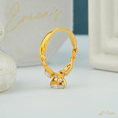 The Enchanted - Oval Vine Lab Grown Diamond Ring