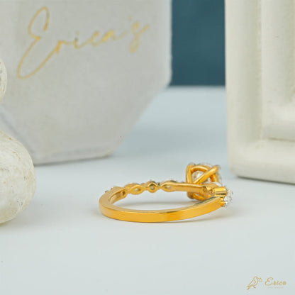 The Glow - Pavé Round Lab Grown Diamond Ring