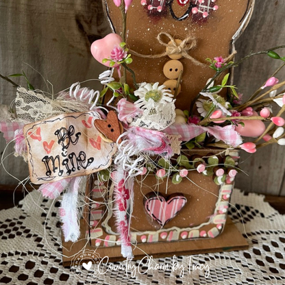 Valentine Gingie Girl “Be Mine” Prim Pocket Shelf Sitter
