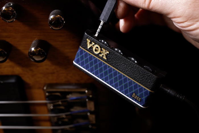 Vox amPlug 3 Bass Compact Bass Headphone Amplifier w/ Built - In FX and Speaker Emulation - electronicsexpo.com - Headphone Amplifiers